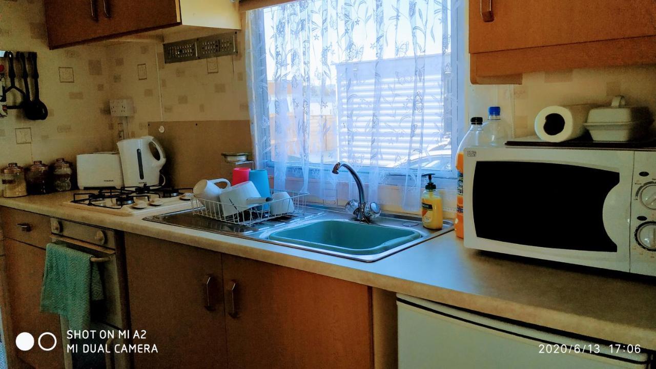 Gina'S Static Caravan,118 Sandsgate Hemsby Bagian luar foto